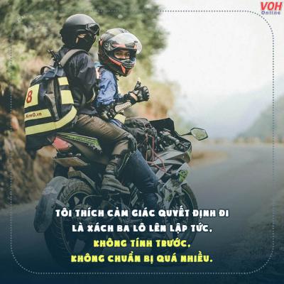 Thuê Xe Máy Đăng Khoa giao xe cho khách tại sân bay